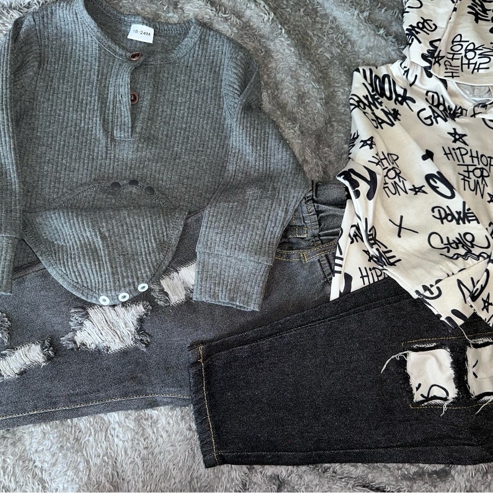 Gray Ribbed Women's Sweater w/ jeans PatPat and black/white graffiti sets